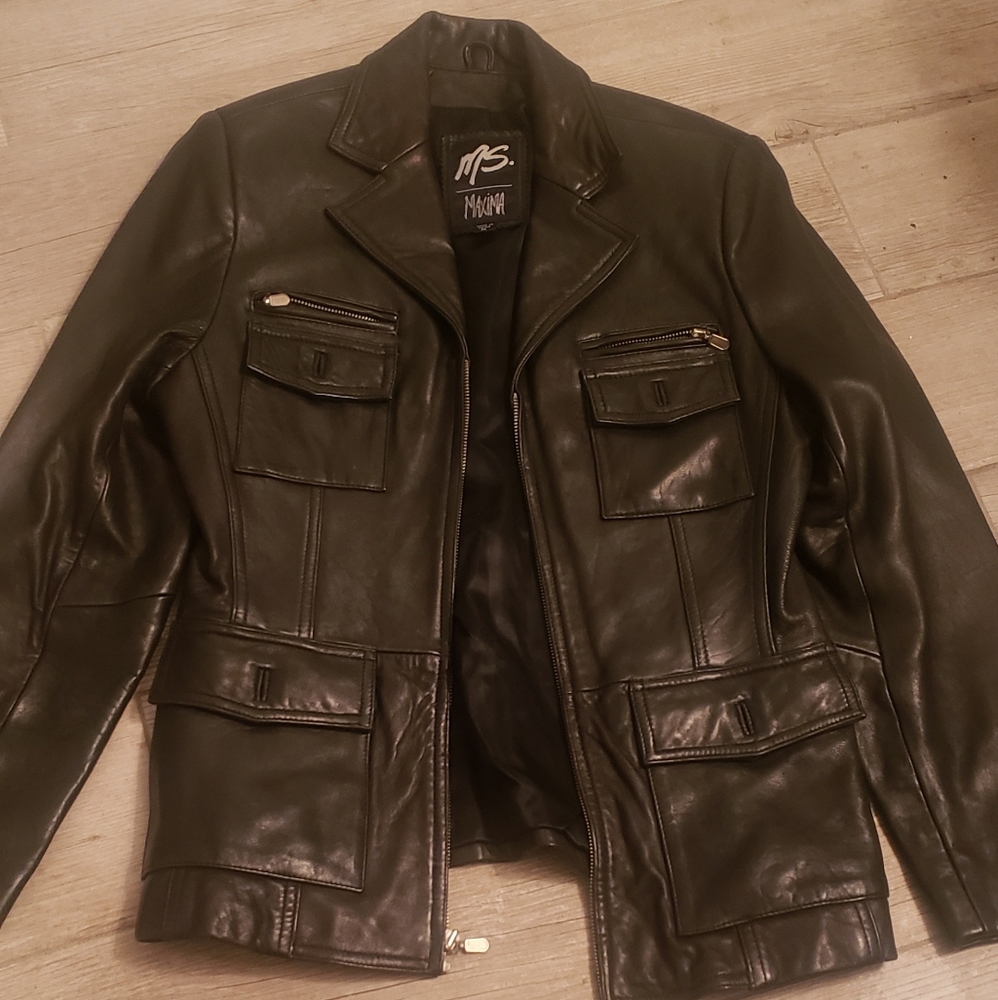 Super soft black leather jacket blazer style